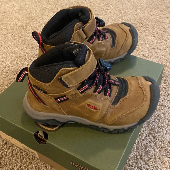 KEEN Boys Ridge Flex Mid Waterproof Boot Size 12 - Picture 2 of 3